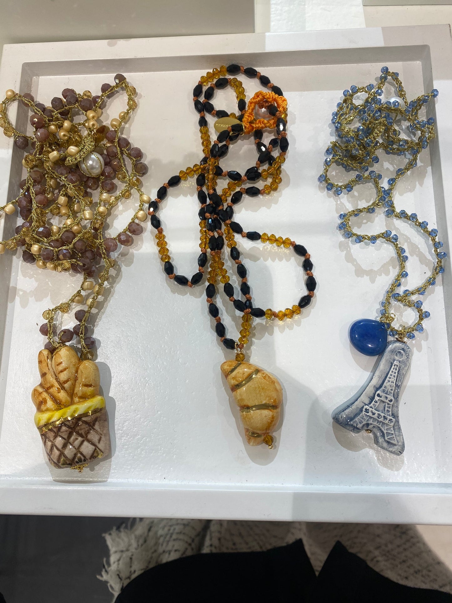 combinación torre eiffel con otros collares