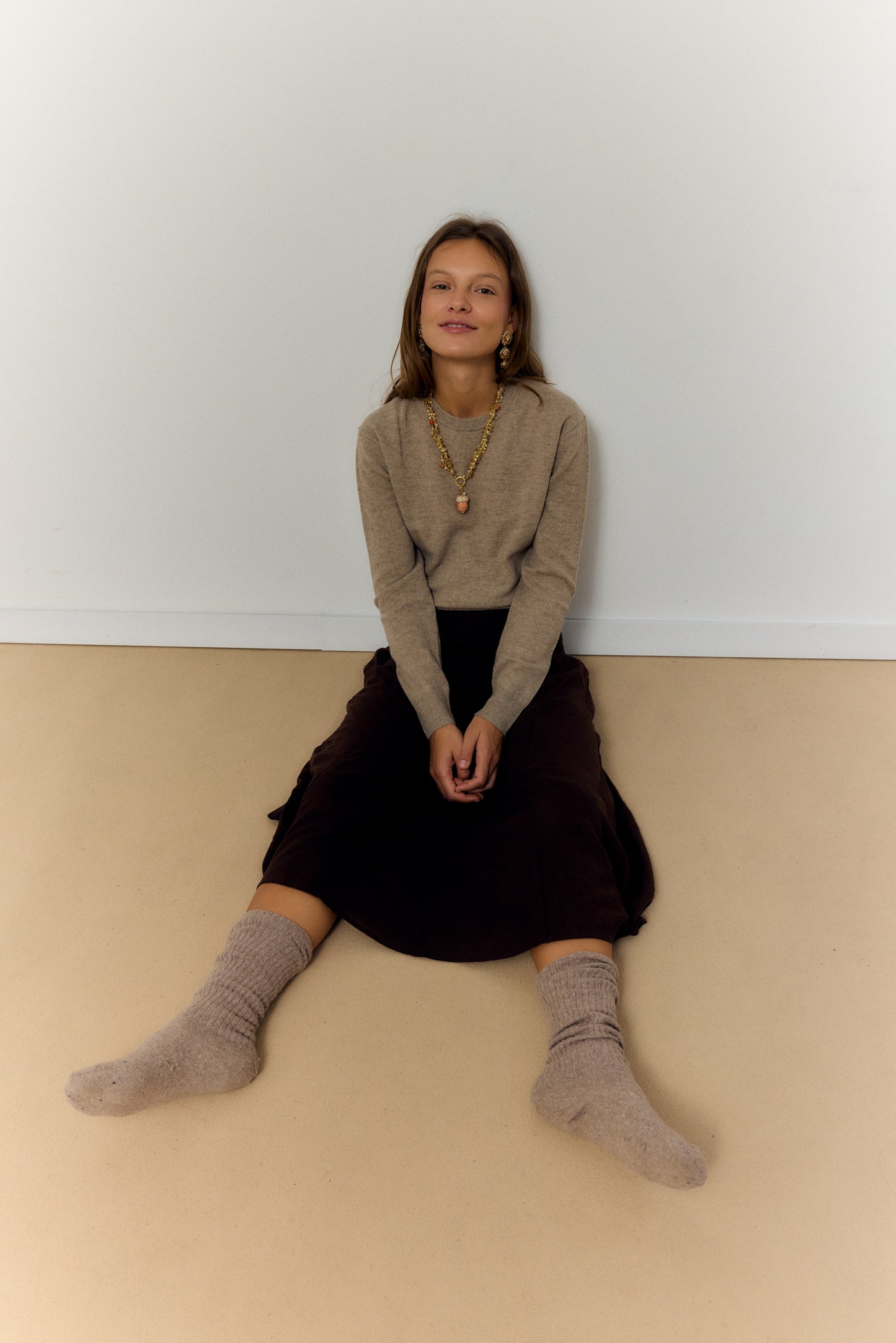 MULTI-EDGE ACORN, MEDIUM NECKLACE WITH TRIPLE CROCHET CHAIN AND ACORN-SHAPED CERAMIC PIECE