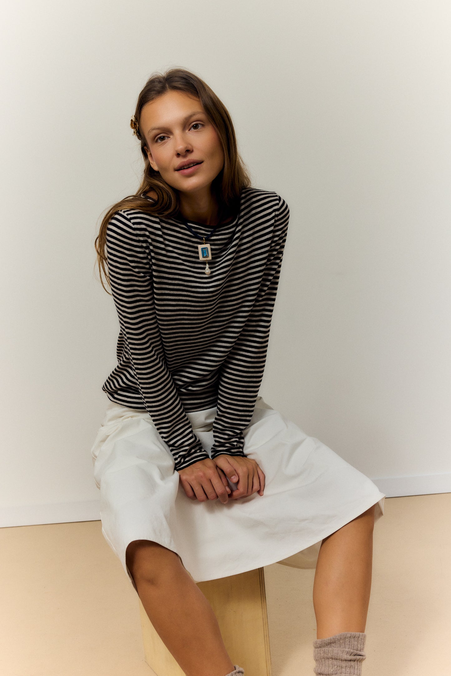 GEMA MARINERO, COLLAR DE CORDÓN CON PIEZA DE CERÁMICA RECTANGULAR