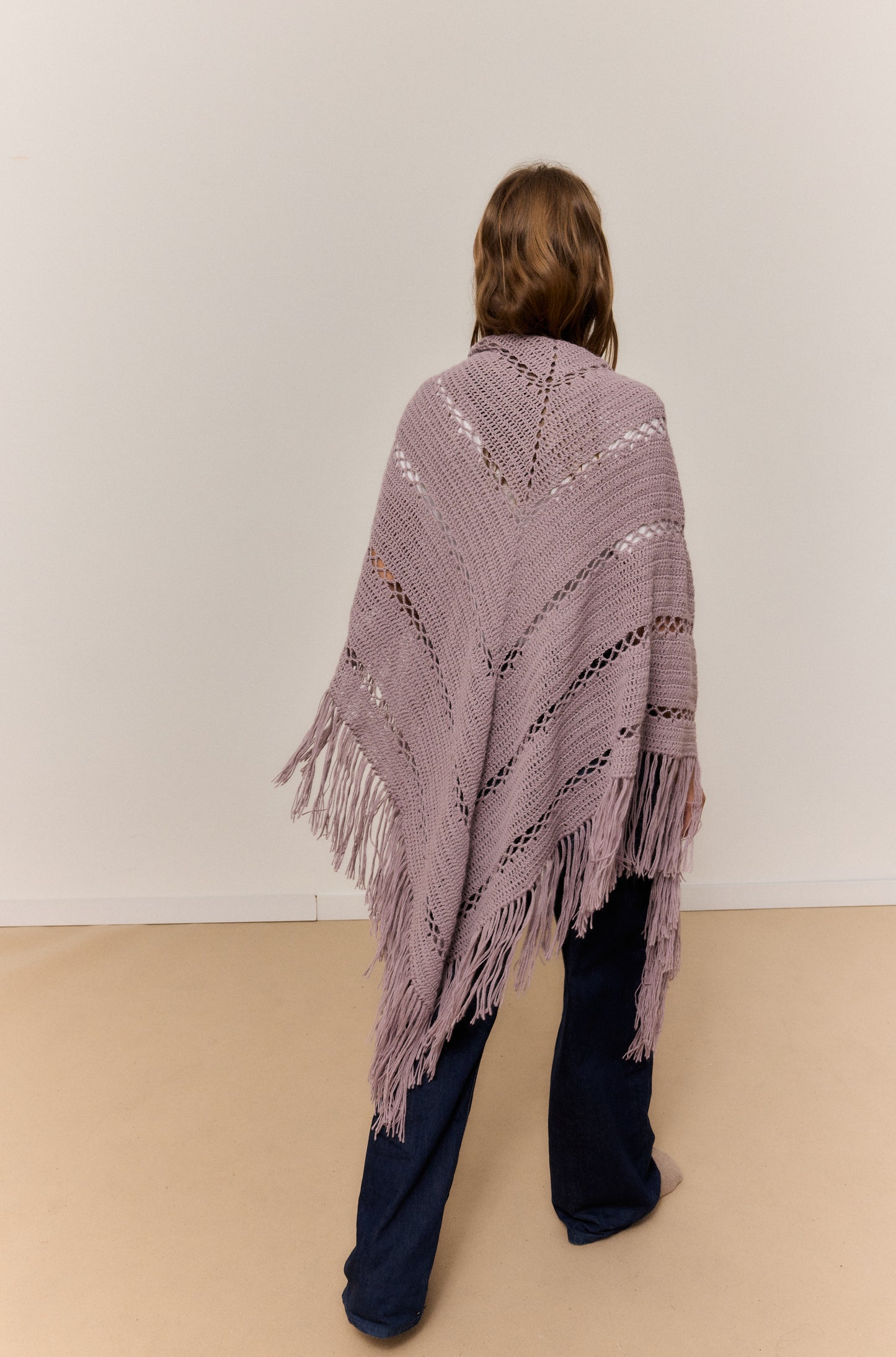 CHAL LAVANDA ESCARCHADA, CHAL DE LANA DE ALPACA NATURAL