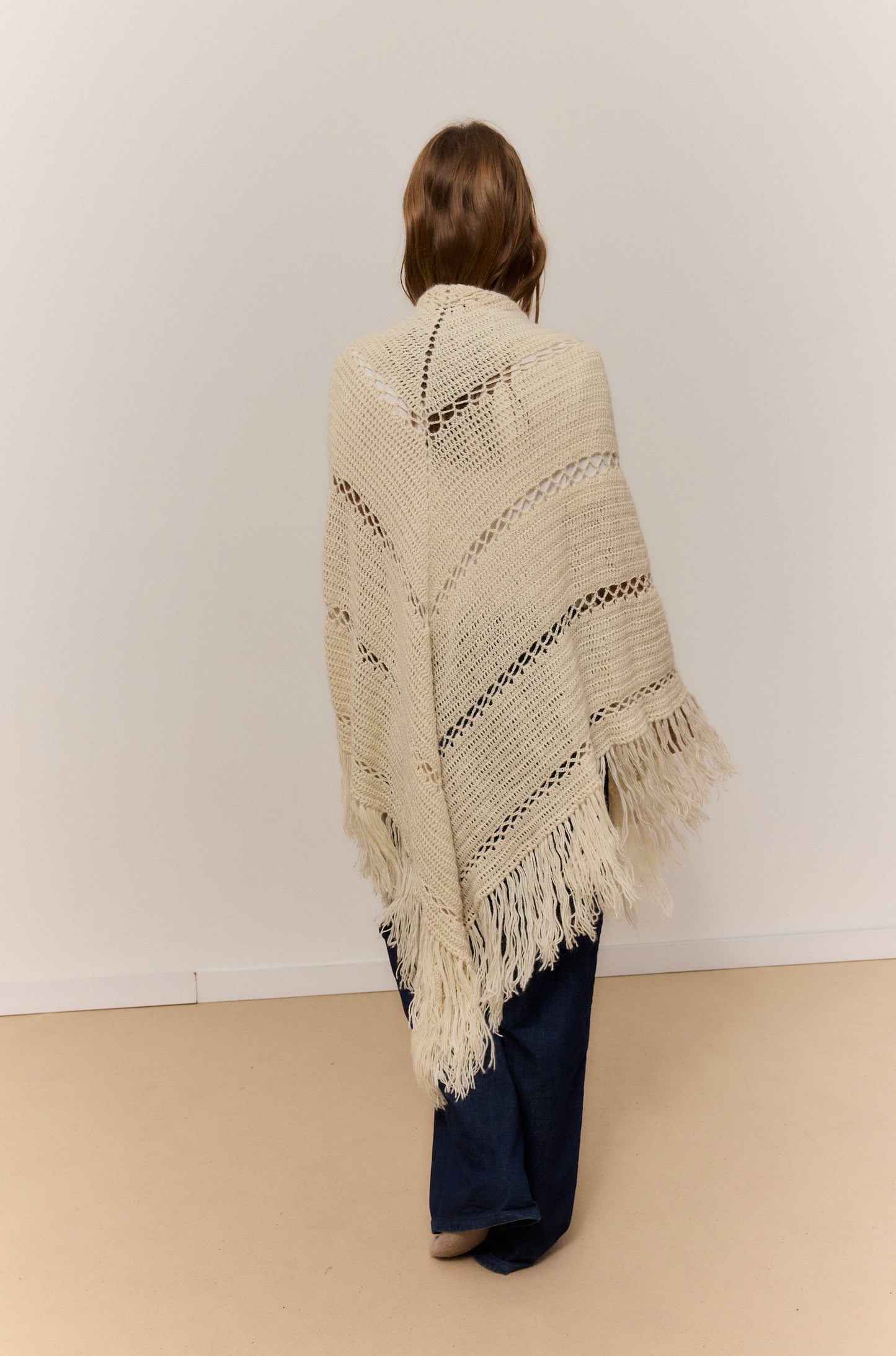 CHAL ARENA, CHAL DE LANA DE ALPACA NATURAL