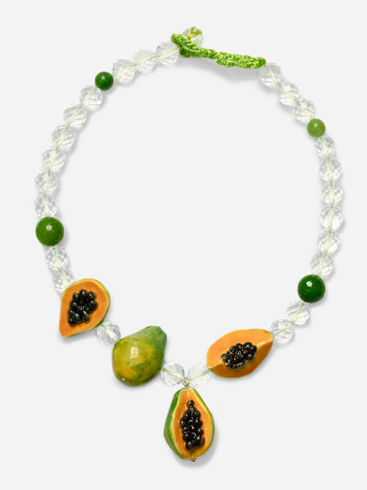 TROPICAL, COLLAR  CORTO DE CUENTAS DE CRISTAL Y PAPAYAS DE CERÁMICA
