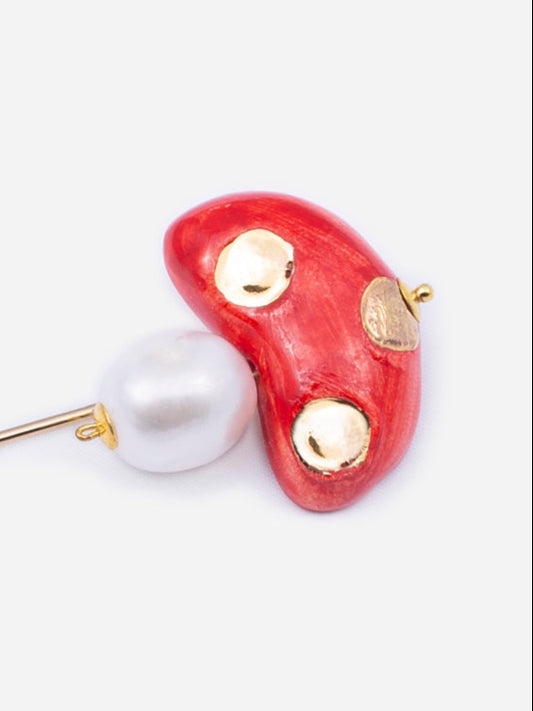CHAMPI ROJO, BROOCH WITH MUSHROOM-SHAPED CERAMIC IN RED AND WHITE