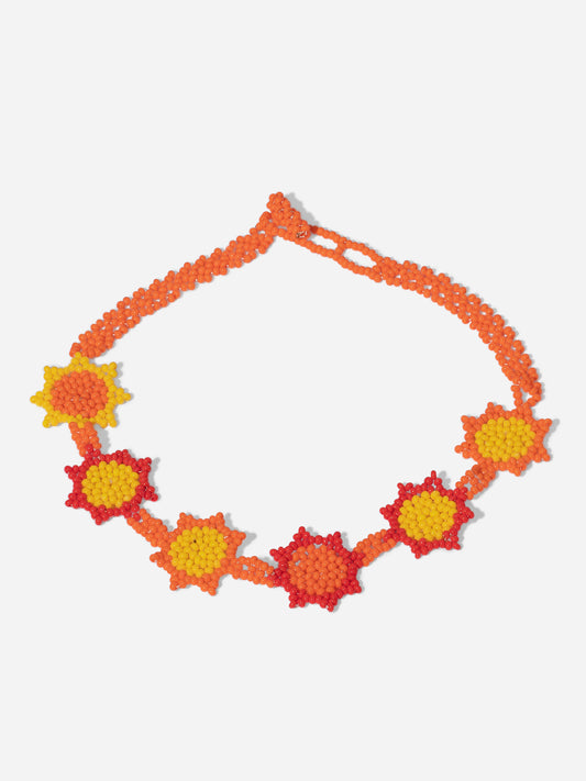 SOLEI, COLLAR CORTO DE CUENTA DE COLORES CON VARIOS SOLES